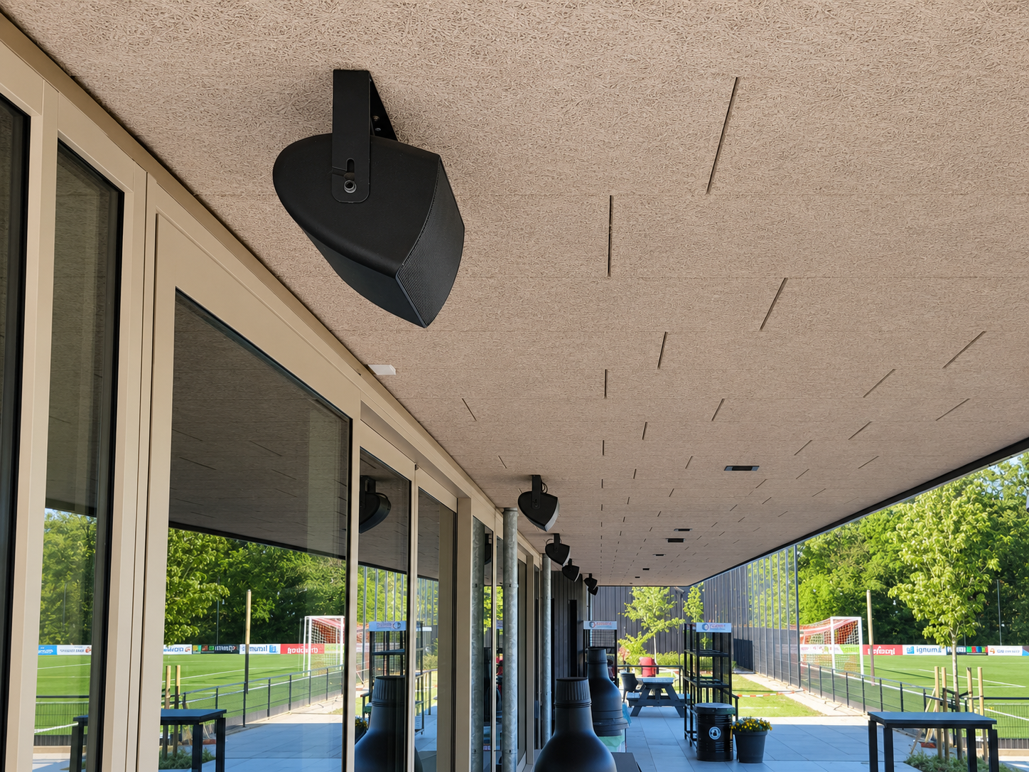 RKSV Rhode: complete AV-installatie voor de nieuwe kantine - projectfoto 11