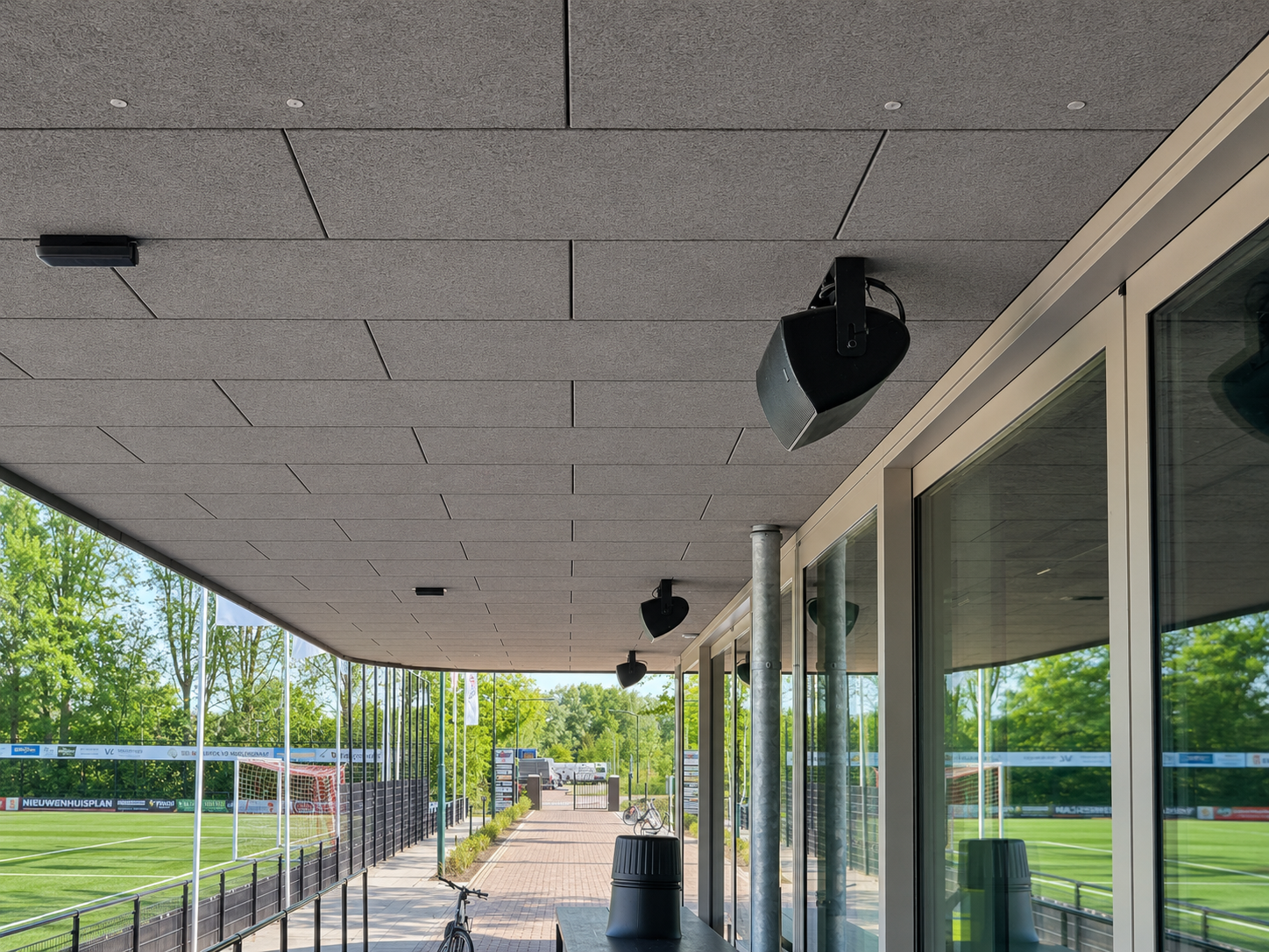 RKSV Rhode: complete AV-installatie voor de nieuwe kantine - projectfoto 10
